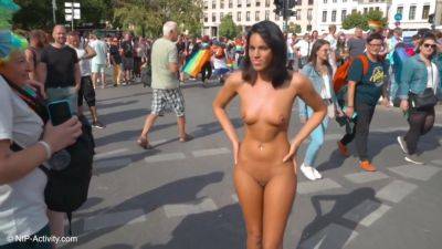 Nude In Public Video Girl Strips Naked And Takes A Walk Thr on girlsporntube.one