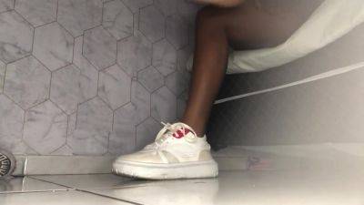 Ebony Girl Sneaker Fetsh - SoloAustria on girlsporntube.one