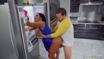 Kyle Mason and Sybil Stallone: Playtime during Kitchen Tasks with Big Tits & Big Ass MILF on girlsporntube.one