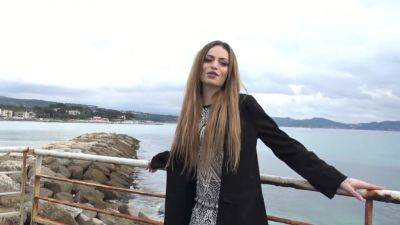 Clara, 18 years old, student in aesthetics in Toulon! on girlsporntube.one