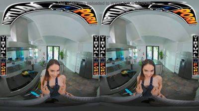 Sera Ryder gets breakfast from a virtual POV dick in VR! on girlsporntube.one