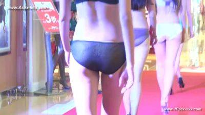 Chinese model in sexy lingerie show.27 - China on girlsporntube.one