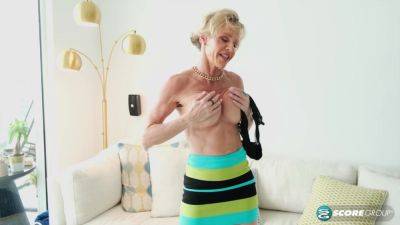 A Swinging 56-Year-Old Makes Herself Cum on girlsporntube.one