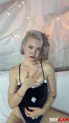 Cute Silver Hair Softcore - Sex Cam on girlsporntube.one