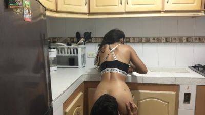 Im In The Kitchen Washing The Dishes My Boyfriend Arrives Very Hot His Penis Hits Me He Takes Of on girlsporntube.one