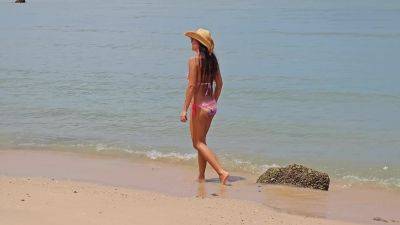 Hot Wife Pee N Flashing On Public Beach on girlsporntube.one