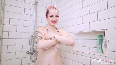 Lets Take A Sexy Shower - MangaJane on girlsporntube.one