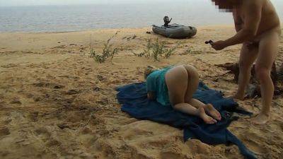 Milf allows to fuck her tight anal on the beach - Amateur Porn on girlsporntube.one