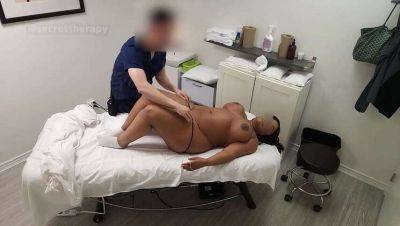 Jessica, a curvy black coed, loves my unique massage - Usa - Canada on girlsporntube.one