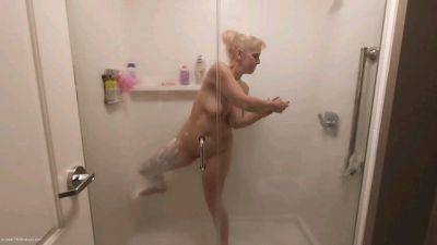 Shaving In The Shower - Usa on girlsporntube.one