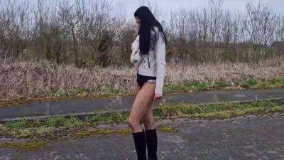 Nicky Brill In Outdoor With No Panties And Peeing 6 Min on girlsporntube.one