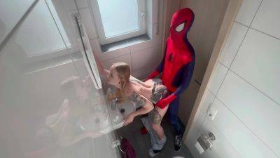 Spider Man - Ao Carnival Slut! Creampie Quickie With A Thrill on girlsporntube.one