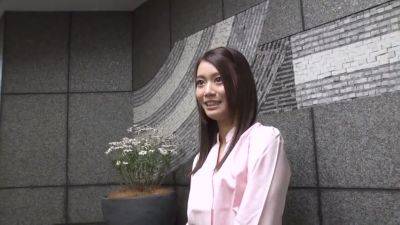 Non Suzumiya The seductive girl with perfect smile: she uses a public restroom to hunt down guys - Caribbeancom - Japan on girlsporntube.one