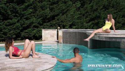 Poolside Threesome with Rimming on girlsporntube.one