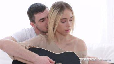 Guitar lesson fuck with teen Ria - Russia on girlsporntube.one