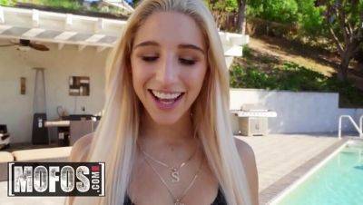 Abella Danger Gets Picked Up for Public Blowjob with Rod Jackson - Big Black Cock Action - Jackson - mofos on girlsporntube.one