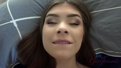 Amateur POV Sex with Hot Teen Winter Jade - Intimate Creampie & Orgasms on girlsporntube.one