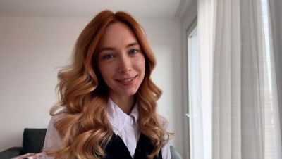 Skinny Teen Secretary Gets Cum on Her Pussy During Boss Role Play - Loly Nebel - Russia on girlsporntube.one